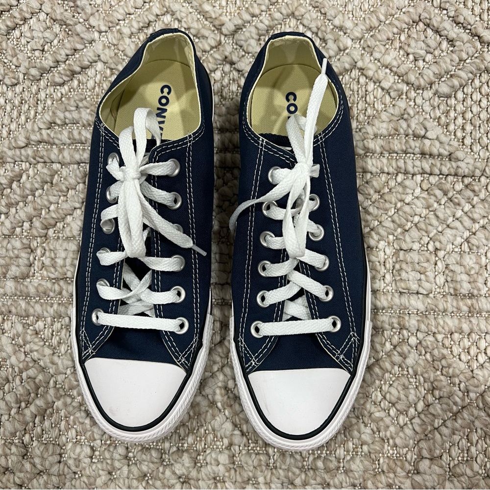 Converse Chuck Taylor All Star Low Top Sneakers Navy Blue Men’s 7/Women’s 9
